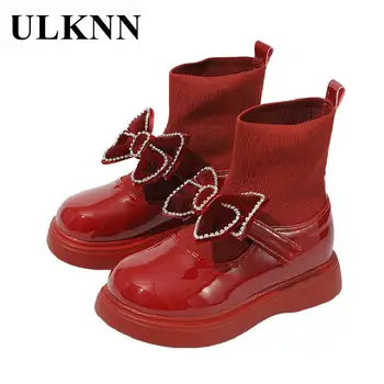 Червени къси ботуши за момичета, зима 2021 г., новите детски лодки с лък за малки принцеси, тънки ботуши, детски черни чорапи с цветя модел, кожени обувки